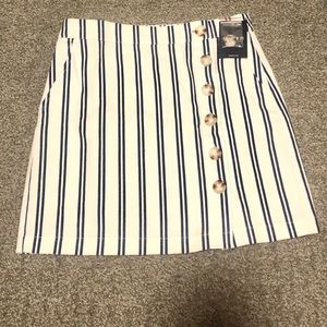 Forever 21 blue and white striped skirt
